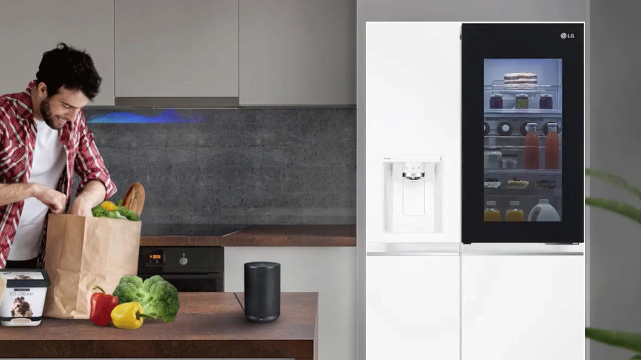 LG Side-by-Side Refrigerator Freezer Model GC-X267CSHW